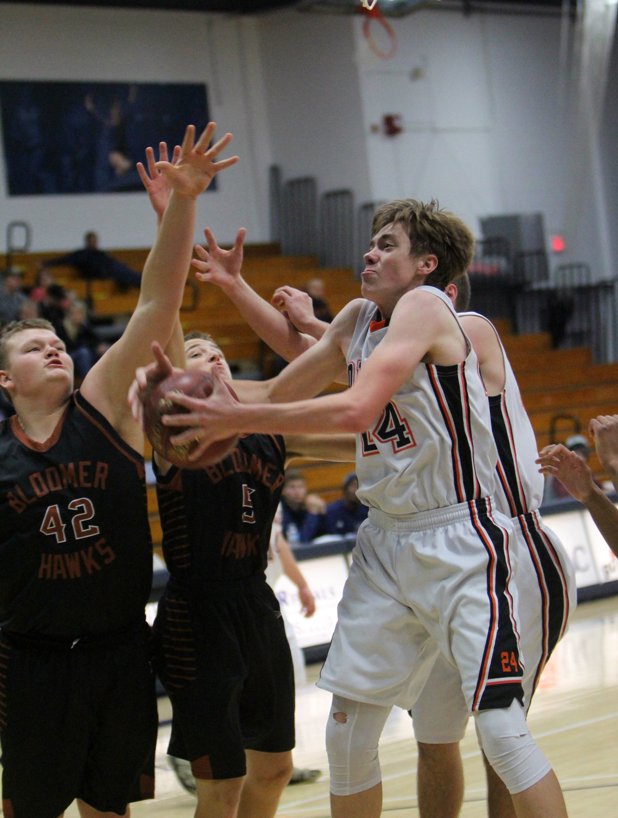 Bloomer boys basketball vs Stanley-Boyd at UW-Stout 12-1-18